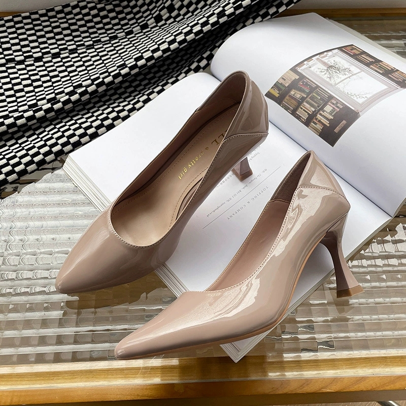 Slingback Heel Formal - Женские туфли-лодочки из лакированной кожи на